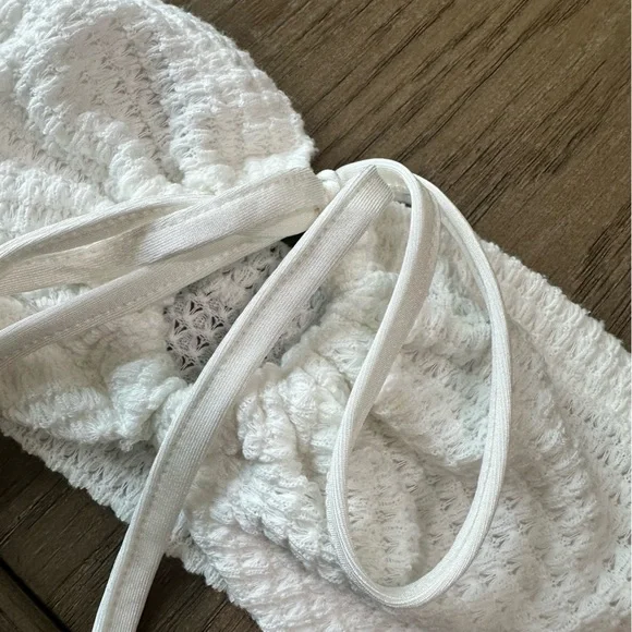 Bundle of 2 SHEIN Black Halter Crop Bra Top and White Tube Bra Top Size Small - Picture 6 of 12